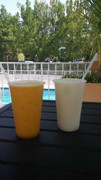 Seaspray Inn Beach Resort Palm Beach Shores Εξωτερικό φωτογραφία