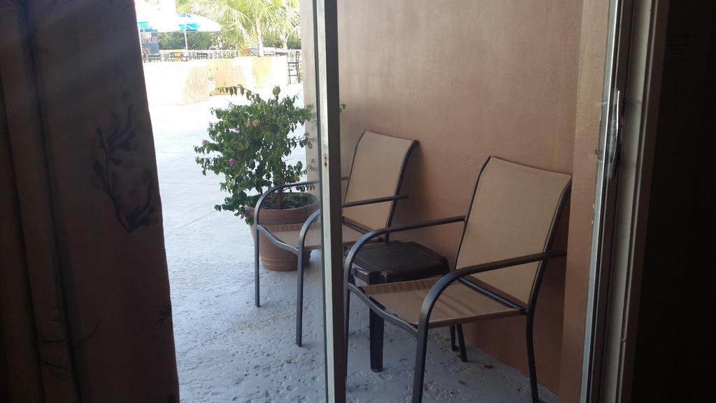Seaspray Inn Beach Resort Palm Beach Shores Εξωτερικό φωτογραφία