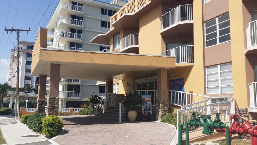 Seaspray Inn Beach Resort Palm Beach Shores Εξωτερικό φωτογραφία
