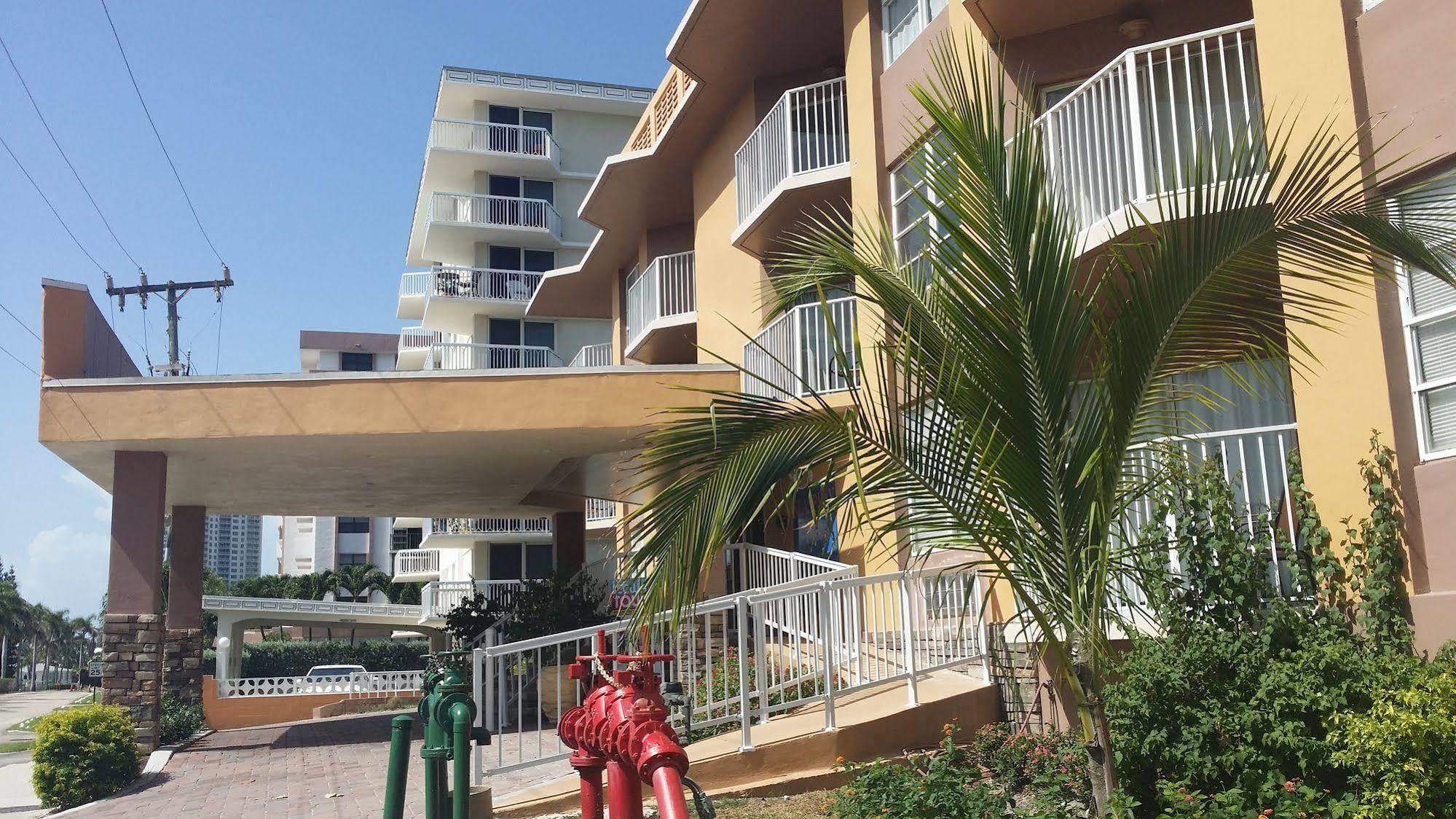 Seaspray Inn Beach Resort Palm Beach Shores Εξωτερικό φωτογραφία