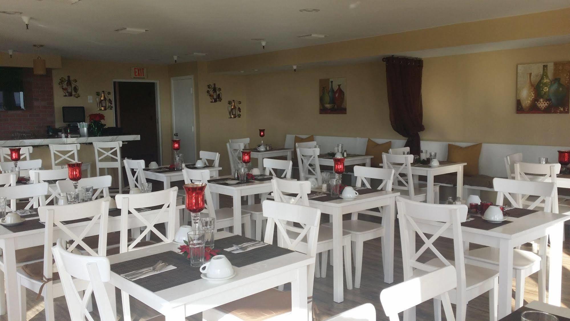 Seaspray Inn Beach Resort Palm Beach Shores Εξωτερικό φωτογραφία