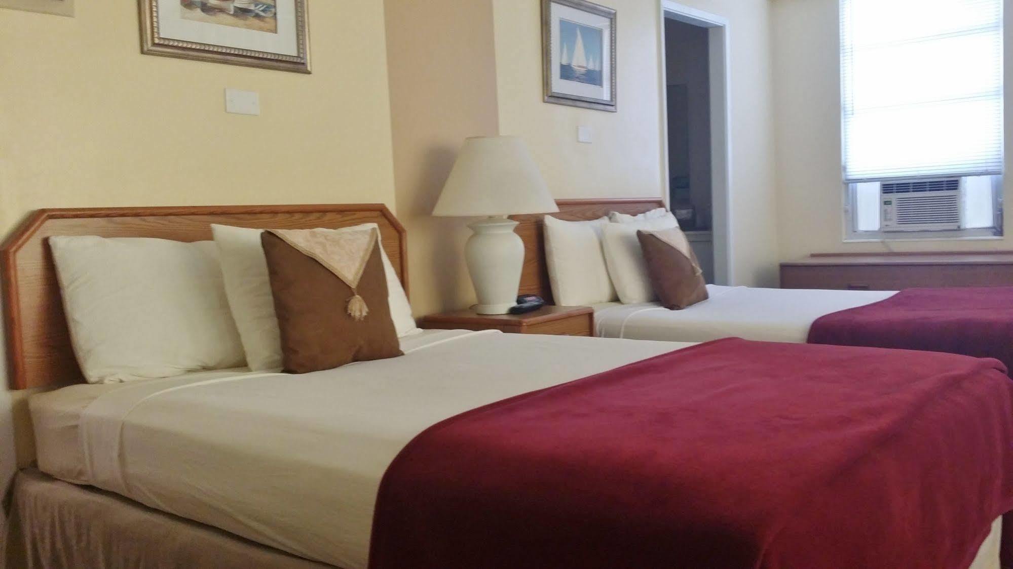 Seaspray Inn Beach Resort Palm Beach Shores Εξωτερικό φωτογραφία