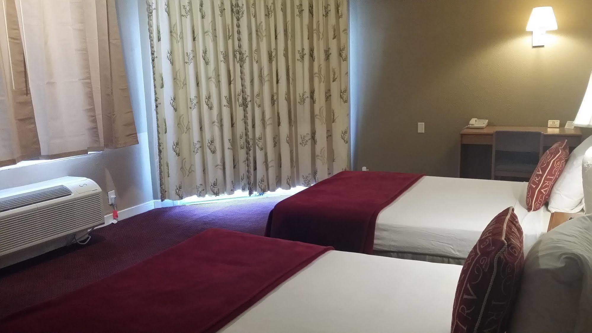 Seaspray Inn Beach Resort Palm Beach Shores Εξωτερικό φωτογραφία
